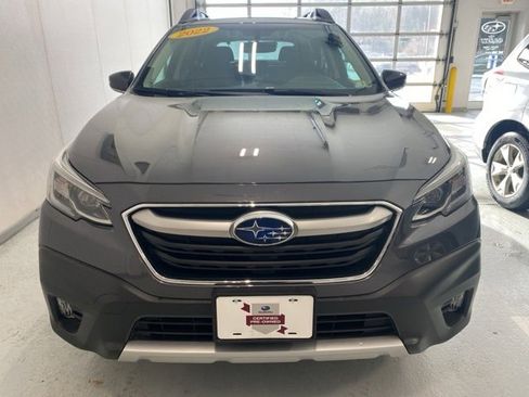 Certified 2022 Subaru Outback Limited image 4