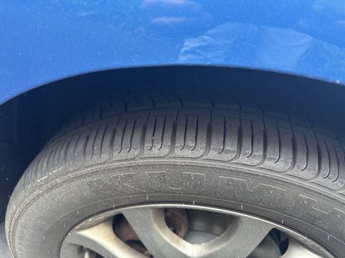 Used 2012 Hyundai Elantra w/ Preferred Pkg FWD image 4