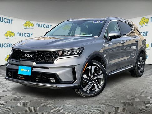 Used 2023 Kia Sorento EX w/ Panoramic Sunroof Package image 3