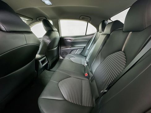 Used 2023 Toyota Camry SE image 26