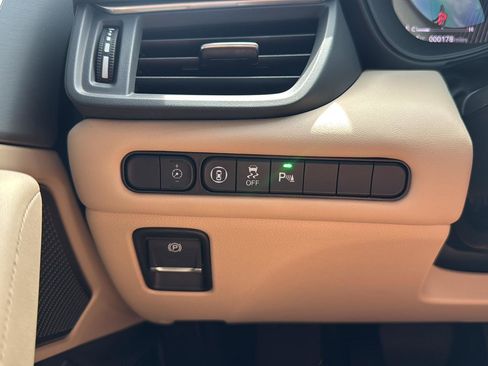 Certified 2025 Acura TLX w/ Technology Package FWD image 32