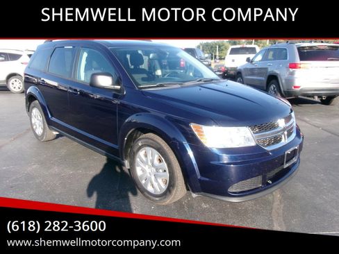 Used 2019 Dodge Journey SE image 1