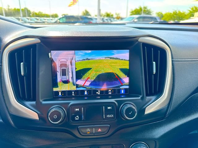 Used 2023 GMC Terrain Denali w/ Denali Premium Package AWD/4WD image 15