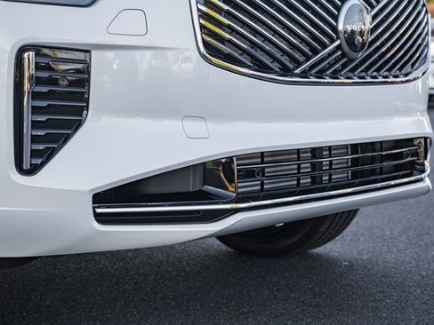 New 2026 Volvo XC90 T8 Plus image 12