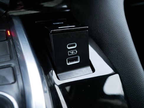 Used 2023 Acura MDX image 33