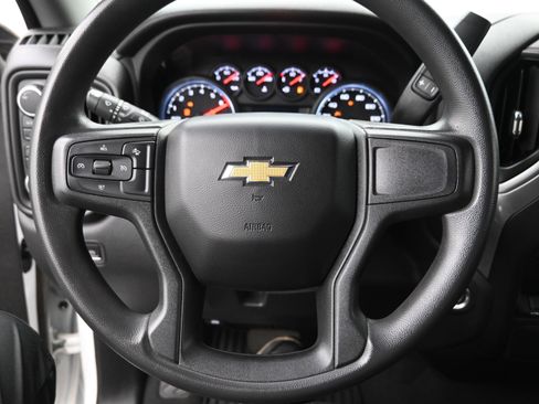 Used 2023 Chevrolet Silverado 1500 Custom image 13
