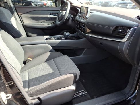 Used 2021 Nissan Rogue SV AWD/4WD image 29