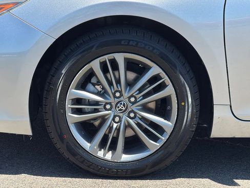 Used 2017 Toyota Camry SE FWD image 28