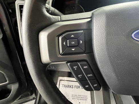 Used 2019 Ford F150 Lariat w/ Equipment Group 502A Luxury AWD/4WD image 15
