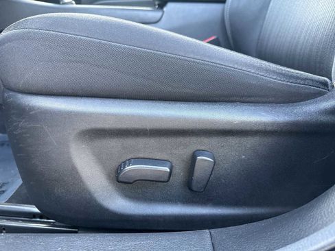 Used 2024 Nissan Altima 2.5 SV AWD/4WD image 22