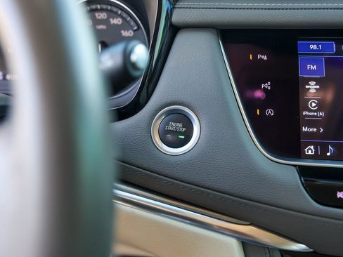 Certified 2021 Cadillac XT5 Premium Luxury image 18