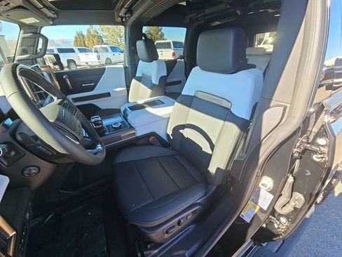 New 2024 GMC Hummer EV 2X AWD/4WD image 13