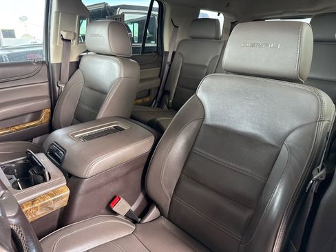 Used 2017 GMC Yukon Denali w/ Open Road Package image 3