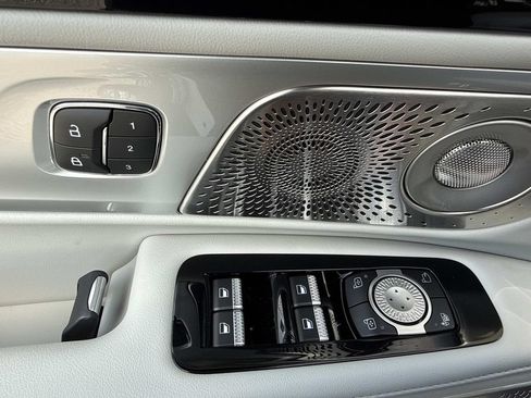 New 2026 Lincoln Nautilus Reserve AWD/4WD image 19