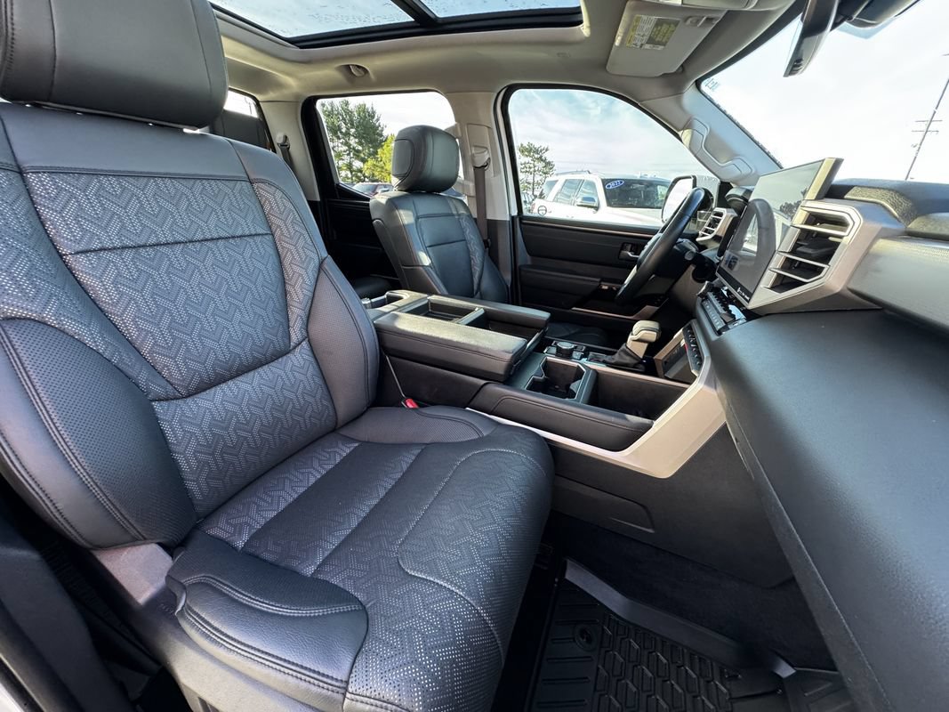 Used 2022 Toyota Tundra Limited AWD/4WD image 31