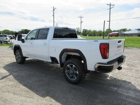 New 2026 GMC Sierra 3500 SLE w/ SLE Value Package AWD/4WD image 7