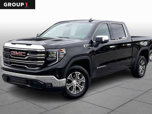 Used 2025 GMC Sierra 1500 SLT image 1