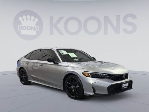 Used 2025 Honda Civic Sport image 10