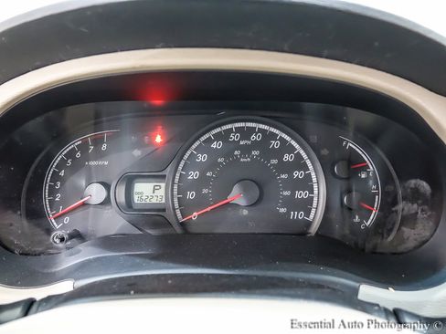 Used 2011 Toyota Sienna LE image 17