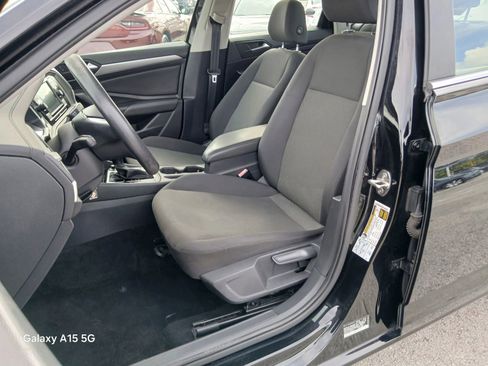 Used 2019 Volkswagen Jetta S w/ Driver Assistance Package image 11