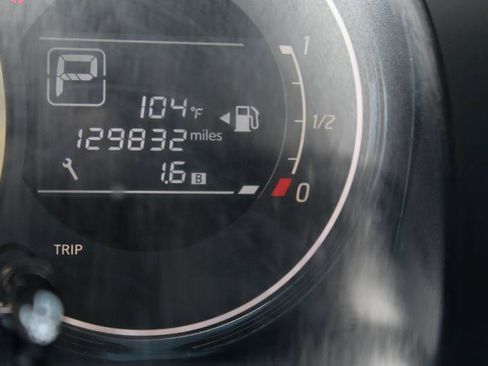 Used 2016 Nissan Versa Note SV FWD image 21