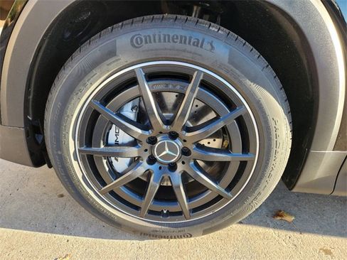 New 2025 Mercedes-Benz GLB 35 AMG 4MATIC image 15