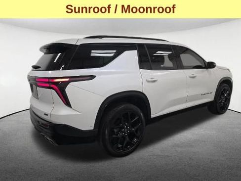Used 2024 Chevrolet Traverse RS AWD/4WD image 5