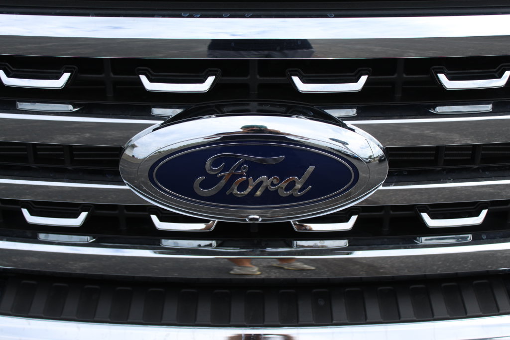 New 2026 Ford F250 XLT w/ XLT Premium Package AWD/4WD image 9