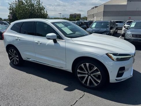 Used 2023 Volvo XC60 B6 Ultimate w/ Protection Package Premier AWD/4WD image 1