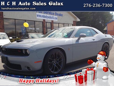 Used 2022 Dodge Challenger R/T Scat Pack image 1
