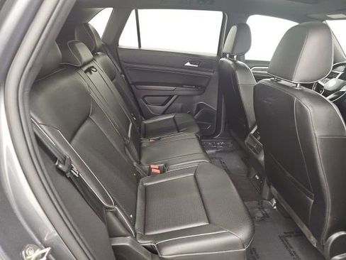 Used 2020 Volkswagen Atlas Cross Sport SEL AWD/4WD image 35