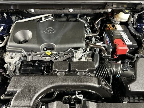 Used 2019 Toyota RAV4 Limited w/ Cold Weather Package FWD image 12