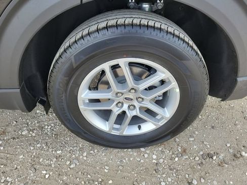 New 2026 Ford Explorer Active RWD image 22
