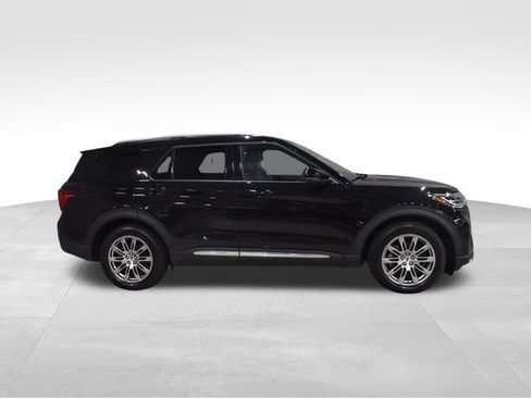 Used 2026 Ford Explorer Platinum AWD/4WD image 12
