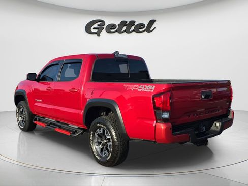 Used 2019 Toyota Tacoma TRD Off-Road w/ Technology Package AWD/4WD image 3