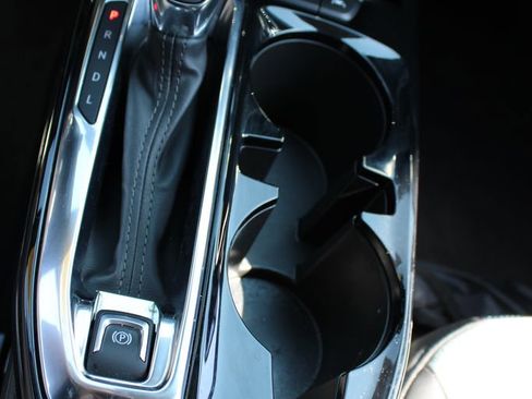 Used 2025 Chevrolet Trax LT w/ LT Convenience Package image 40