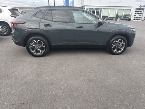 New 2025 Chevrolet Trax LT w/ Driver Confidence Package image 2