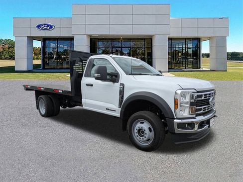 New 2026 Ford F550 4x4 Regular Cab Super Duty w/ XL Chrome Package image 1