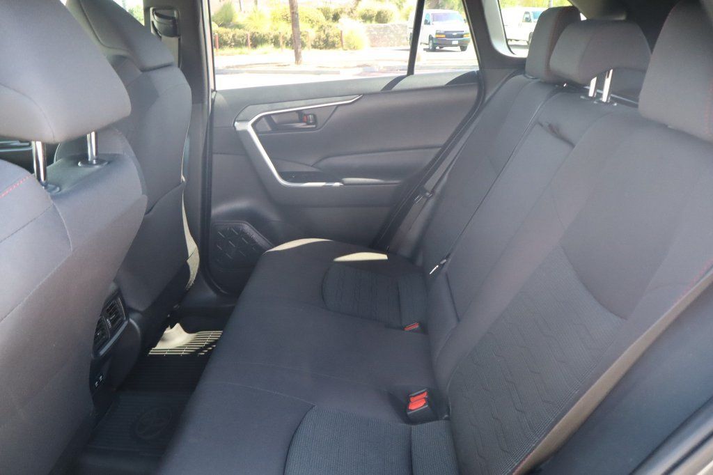 Used 2021 Toyota RAV4 SE w/ Weather & Moonroof Package AWD/4WD image 31