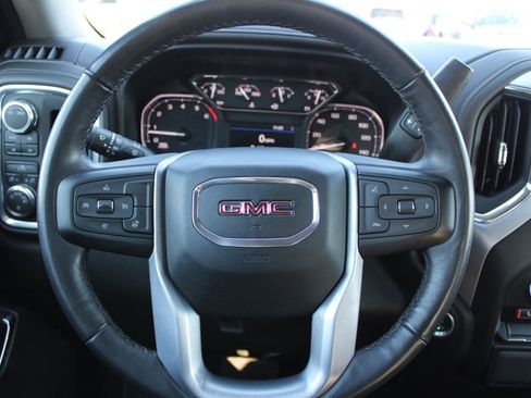 Used 2022 GMC Sierra 1500 SLE w/ X31 Off-Road Package image 28