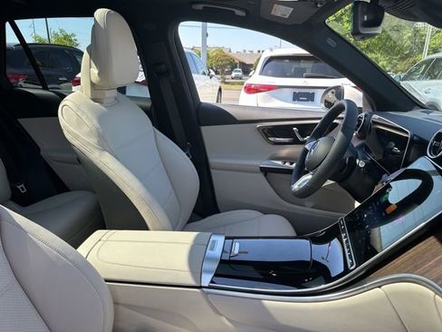 New 2026 Mercedes-Benz GLC 300 image 33