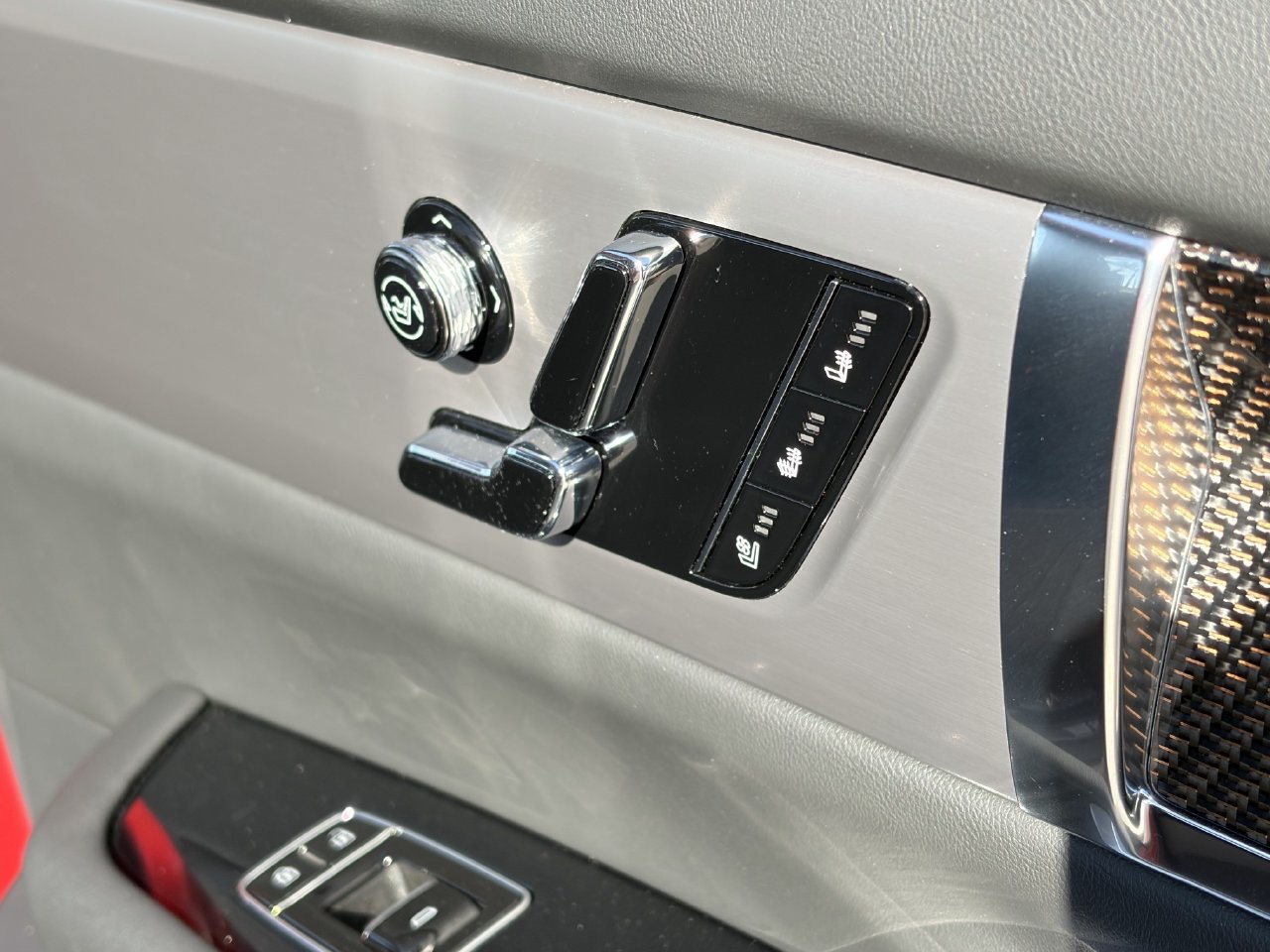 Certified 2026 Cadillac Vistiq Luxury AWD/4WD image 11