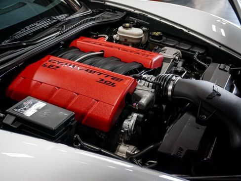 Used 2013 Chevrolet Corvette 427 w/ 1SC Preferred Equipment Group RWD image 83