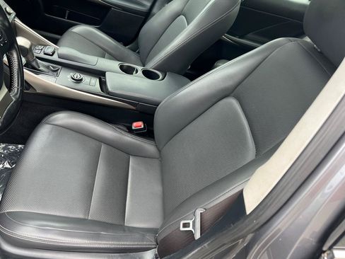Used 2016 Lexus IS 300 AWD w/ Navigation System Package image 20
