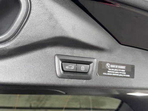 Certified 2025 BMW X7 xDrive40i w/ M Sport Package image 14