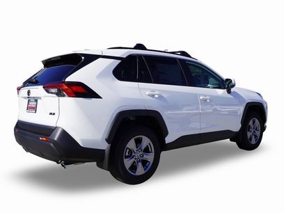New 2025 Toyota RAV4 XLE