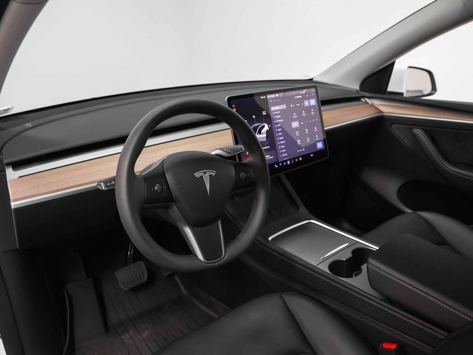 Used 2024 Tesla Model Y Long Range AWD/4WD image 35