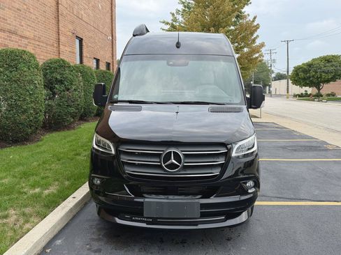 Used 2020 Mercedes-Benz Sprinter 3500 image 4