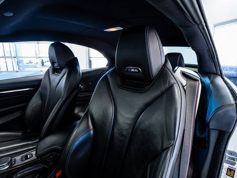 Used 2020 BMW M4 Convertible w/ Competition Package image 33