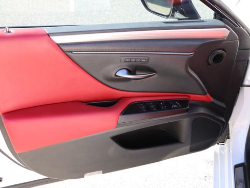 Used 2021 Lexus ES 350 F Sport image 17